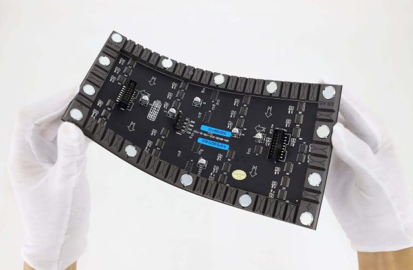 p4-indoor-240x120mm-full-color-led-screen-soft-flexible-led-module_0.jpg